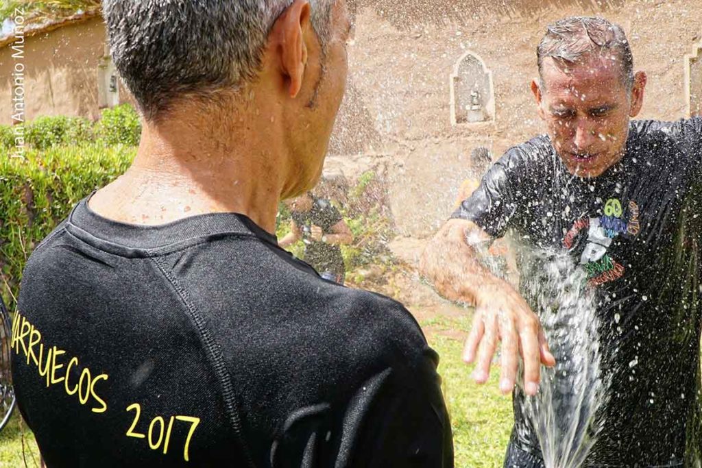 Ducha tras la carrera en Hara Oasis