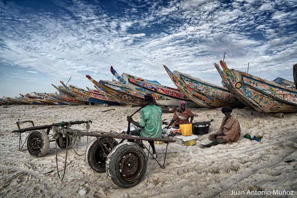 Pescadores en Nouakchott Mauritania