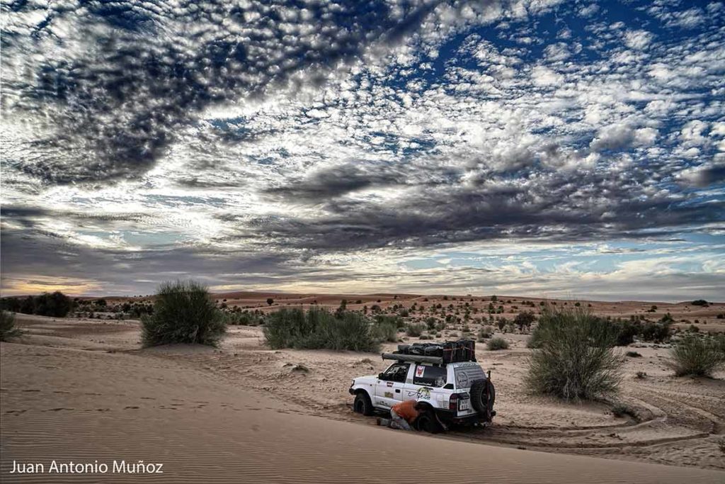 Atascada en desierto. Mauritania