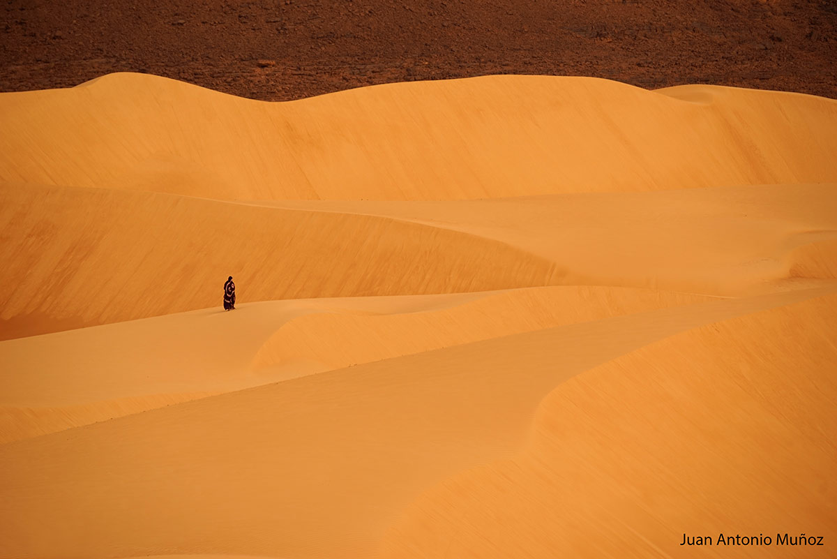 Mujer en la inmensidad. Mauritania