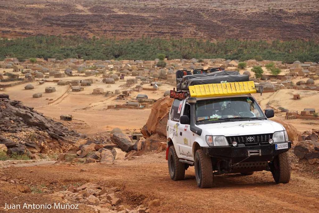 Coche en el Adrar. Mauritania