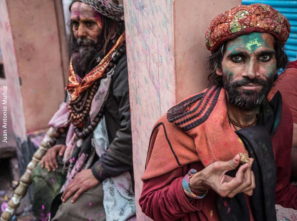 Descansando en Holi. India