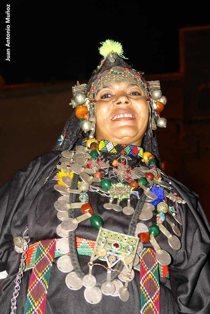 Mujer con joyas. Marruecos