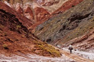 Cabalgando en mina de sal. Marruecos