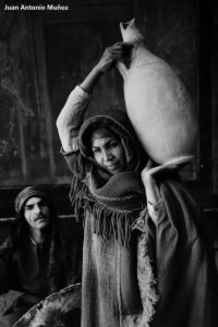 Mujer con cántara. Marruecos