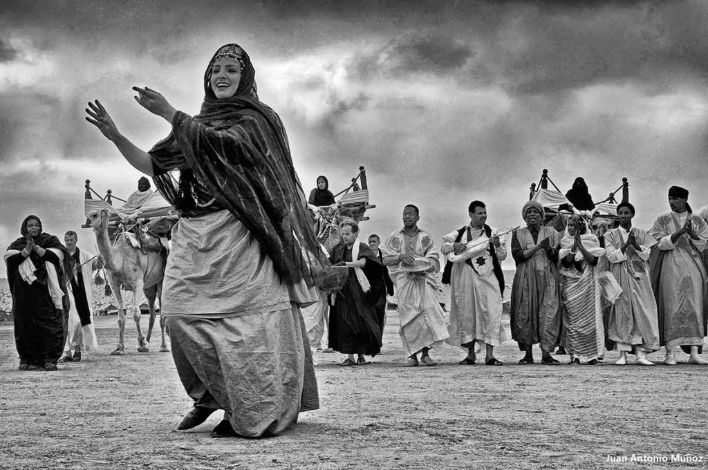 Bailando en Moussem. Marruecos