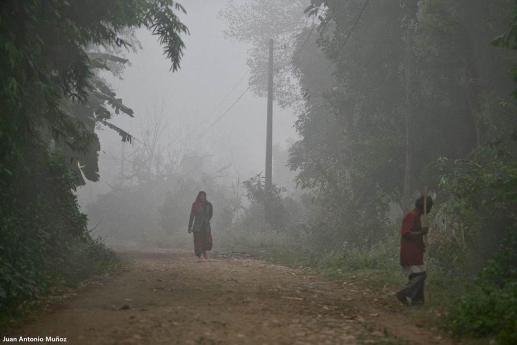 Limpiando camino. Nepal