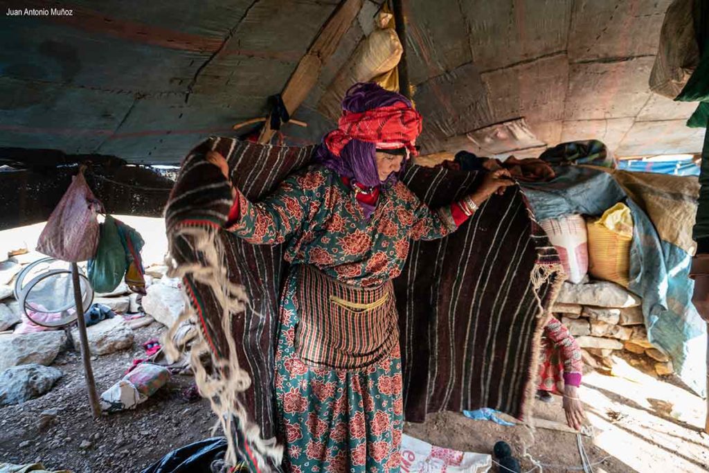 Bereber y mantón lana. Marruecos