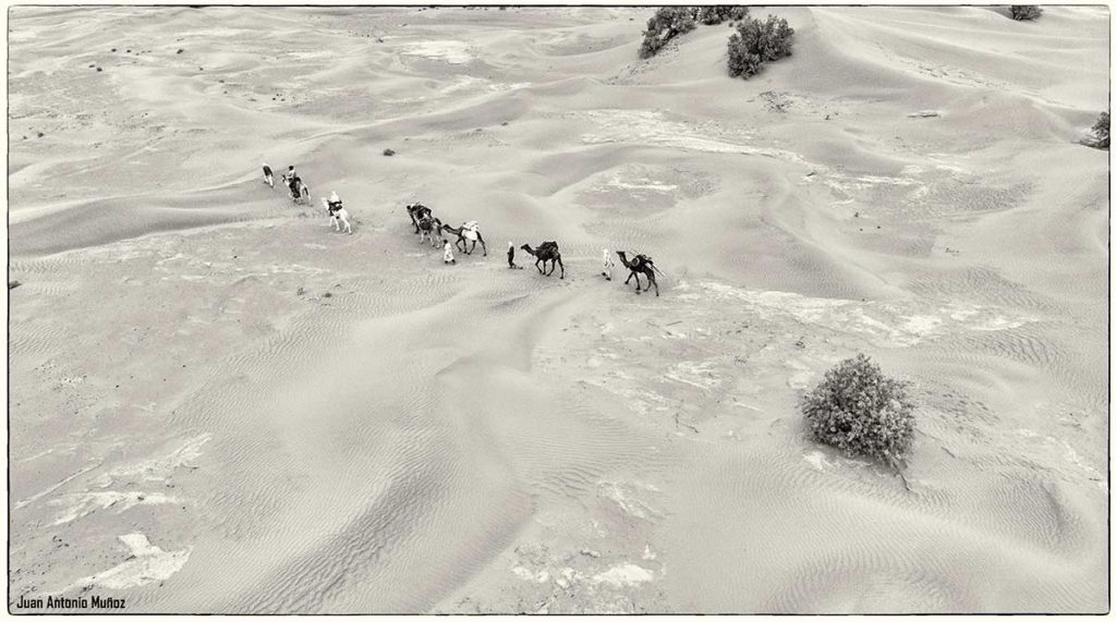 Caravana desde el aire. Marruecos