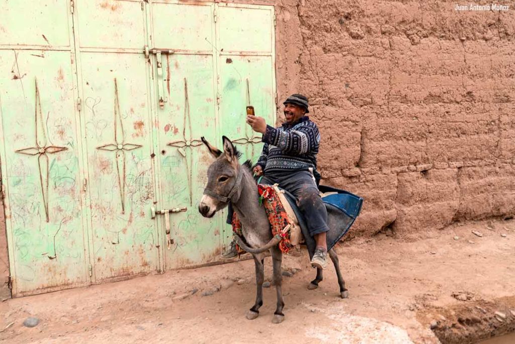 Foto en burro. Marruecos